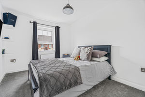 Bedroom- click for photo gallery